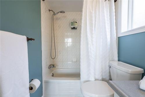 5740 Stibbard Road, Mississauga, ON - Indoor Photo Showing Bathroom