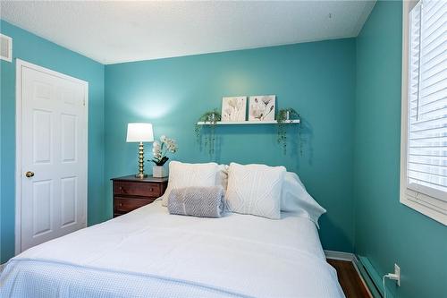 5740 Stibbard Road, Mississauga, ON - Indoor Photo Showing Bedroom