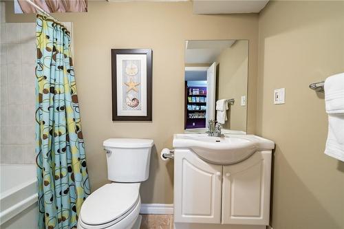 5740 Stibbard Road, Mississauga, ON - Indoor Photo Showing Bathroom