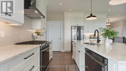 3 - 670 Bishopsgate Road, Brant (Paris), ON - Indoor Photo Showing Kitchen With Double Sink With Upgraded Kitchen