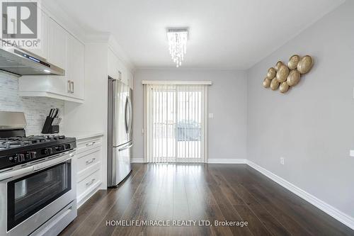 228 Lea Crescent, Welland, ON - Indoor Photo Showing Kitchen With Stainless Steel Kitchen