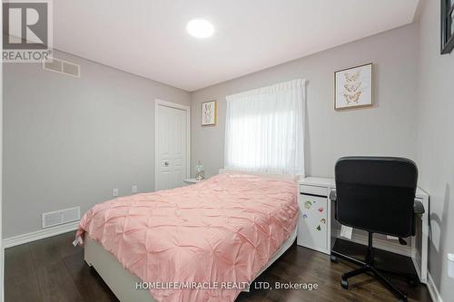 228 Lea Crescent, Welland, ON - Indoor Photo Showing Bedroom