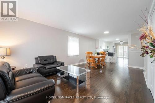 228 Lea Crescent, Welland, ON - Indoor Photo Showing Living Room