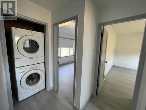 912 106 Avenue, Dawson Creek, BC - Indoor Photo Showing Laundry Room