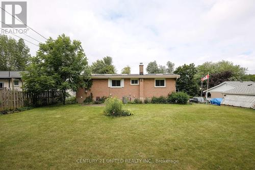 76 Caroline Street, Smith-Ennismore-Lakefield (Lakefield), ON - Outdoor