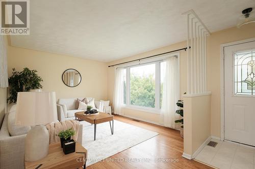 76 Caroline Street, Smith-Ennismore-Lakefield (Lakefield), ON - Indoor Photo Showing Living Room