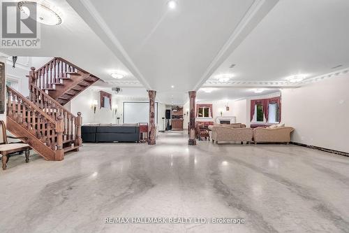 9 Post Road, Toronto (Bridle Path-Sunnybrook-York Mills), ON - Indoor Photo Showing Garage