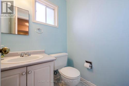 462 Haines Street, New Tecumseth, ON - Indoor Photo Showing Bathroom