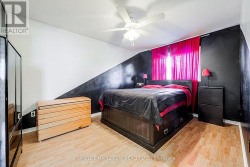 462 Haines Street, New Tecumseth, ON - Indoor Photo Showing Bedroom