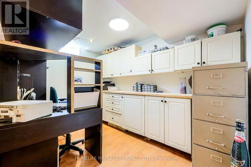 462 Haines Street, New Tecumseth, ON - Indoor Photo Showing Kitchen