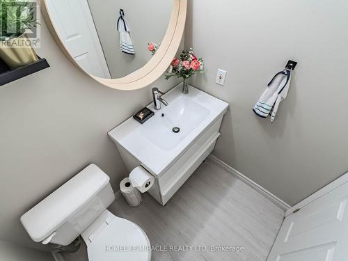 -21 - 2435 Woodward Avenue, Burlington, ON - Indoor Photo Showing Bathroom