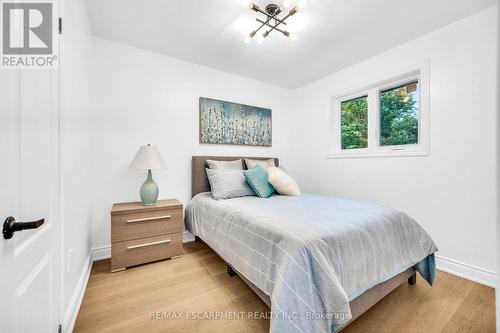 64 Viceroy Court, Hamilton, ON - Indoor Photo Showing Bedroom