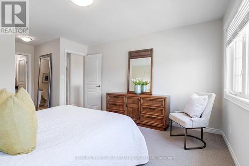 5812 Osprey Avenue, Niagara Falls, ON - Indoor Photo Showing Bedroom