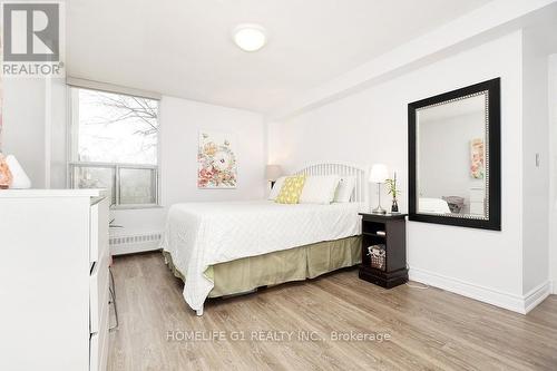 516 - 60 Pavane Linkway, Toronto (Flemingdon Park), ON - Indoor Photo Showing Bedroom