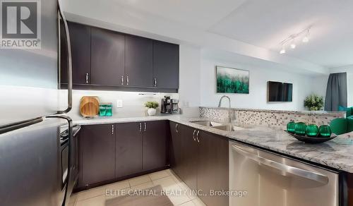 1214 - 1235 Bayly Street, Pickering, ON - Indoor Photo Showing Kitchen