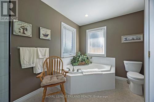 31 Vineden Drive, St. Thomas, ON - Indoor Photo Showing Bathroom