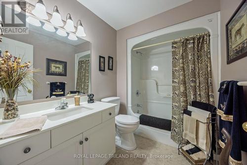 31 Vineden Drive, St. Thomas, ON - Indoor Photo Showing Bathroom