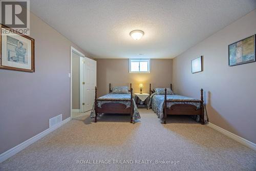 31 Vineden Drive, St. Thomas, ON - Indoor Photo Showing Bedroom