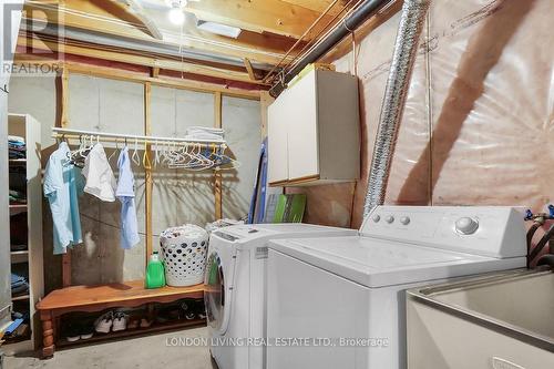 2 - 20 Kernohan Parkway, London, ON - Indoor Photo Showing Laundry Room