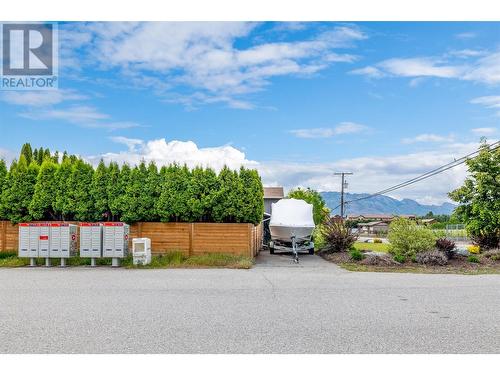 3945 Pritchard Drive N, West Kelowna, BC 