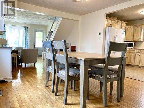 216 Wende Ave, Timmins, ON - Indoor Photo Showing Dining Room