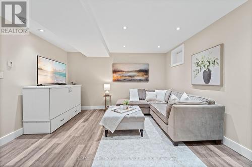 443 Kingswood Road, Toronto (East End-Danforth), ON - Indoor Photo Showing Living Room