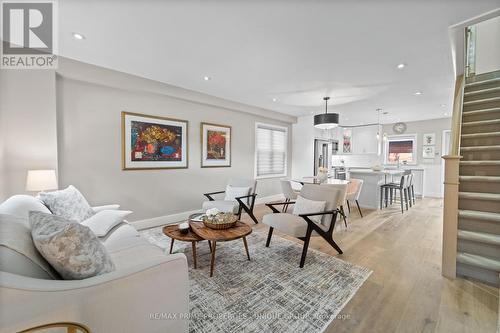 443 Kingswood Road, Toronto (East End-Danforth), ON - Indoor Photo Showing Living Room