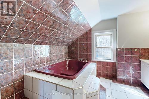 7871 Ninth Line, Markham (Box Grove), ON - Indoor Photo Showing Bathroom