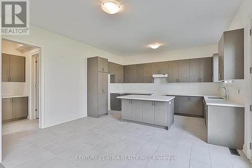 87 Current Drive, Richmond Hill, ON - Indoor Photo Showing Kitchen