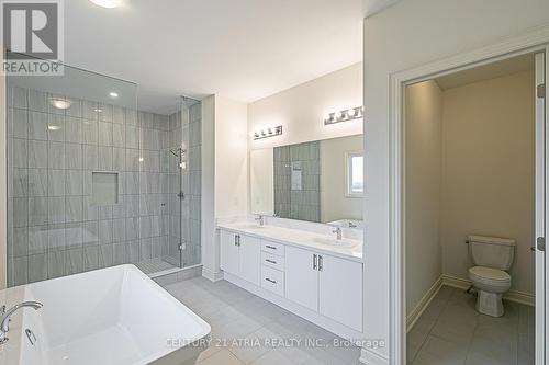 87 Current Drive, Richmond Hill, ON - Indoor Photo Showing Bathroom