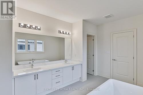 87 Current Drive, Richmond Hill, ON - Indoor Photo Showing Bathroom