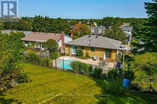 112 Freshmeadow Way, Guelph (Parkwood Gardens), ON - Outdoor With In Ground Pool