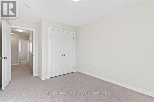 7101 Parsa Street, Niagara Falls, ON - Indoor Photo Showing Other Room