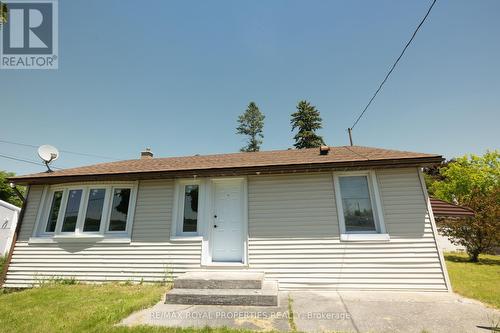 106 Whites Road, Quinte West, ON - Outdoor