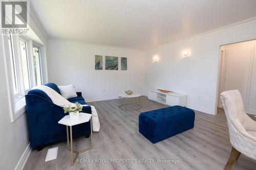 106 Whites Road, Quinte West, ON - Indoor Photo Showing Living Room