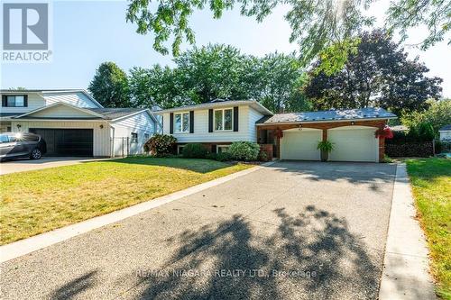 10 Wedgewood Court, St. Catharines, ON - Outdoor With Facade