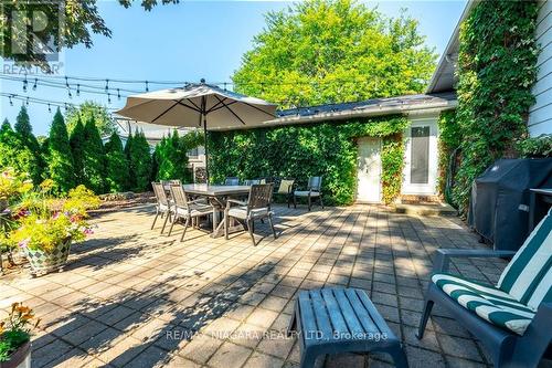 10 Wedgewood Court, St. Catharines, ON - Outdoor With Deck Patio Veranda