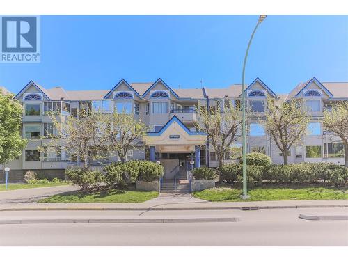 3157 Casorso Road Unit# 213, Kelowna, BC - Outdoor With Facade