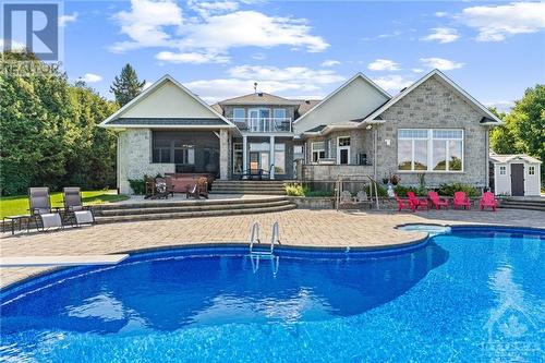 7429 Carter Road, Ottawa, ON 