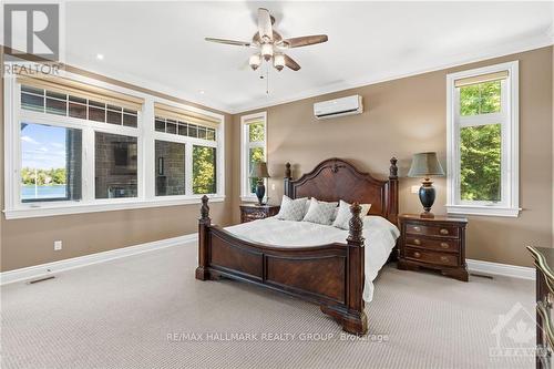 7429 Carter Road, Ottawa, ON - Indoor Photo Showing Bedroom