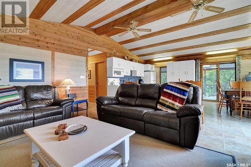 1201 Willow Avenue, Saskatchewan Beach, SK - Indoor Photo Showing Living Room