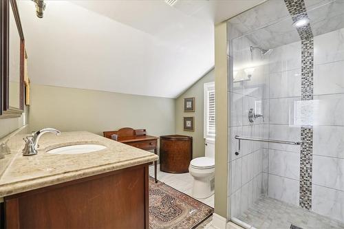 Main unit (Unit 1) - 65 Queen Street, St. Catharines, ON - Indoor Photo Showing Bathroom