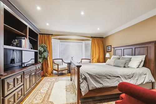 BnB unit attached to main unit - 65 Queen Street, St. Catharines, ON - Indoor Photo Showing Bedroom