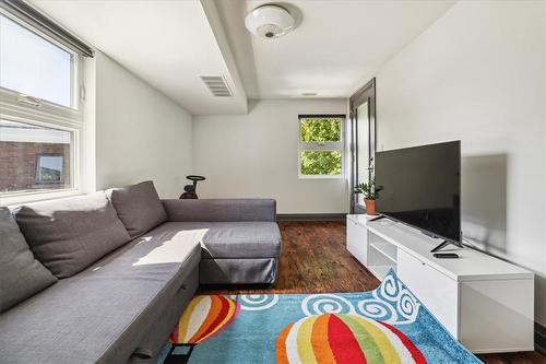 New rear unit 4 (upper) - 65 Queen Street, St. Catharines, ON - Indoor Photo Showing Living Room