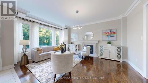 5 Carat Crescent, Richmond Hill (Westbrook), ON - Indoor With Fireplace