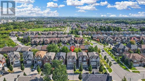 5 Carat Crescent, Richmond Hill (Westbrook), ON - Outdoor