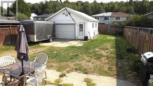 16A Washington Cres, Elliot Lake, ON - Outdoor