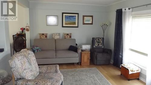 16A Washington Cres, Elliot Lake, ON - Indoor Photo Showing Living Room