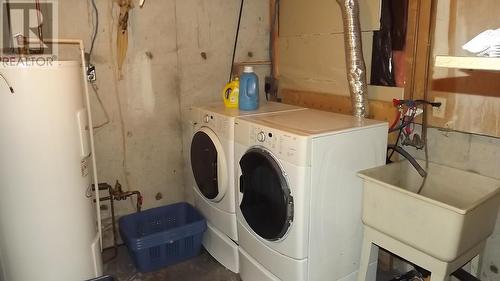 16A Washington Cres, Elliot Lake, ON - Indoor Photo Showing Laundry Room