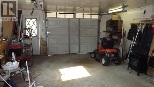 16A Washington Cres, Elliot Lake, ON - Indoor Photo Showing Garage